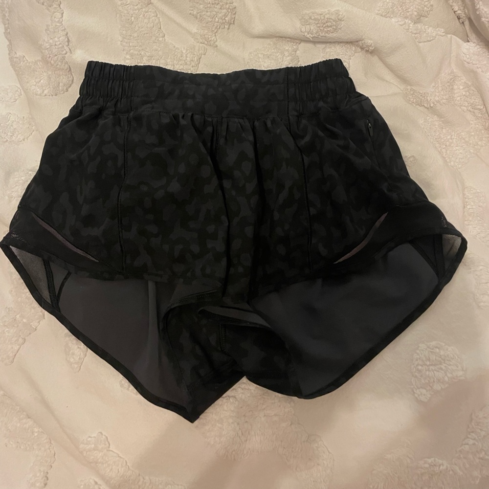 Lululemon leopard camo hotty hots